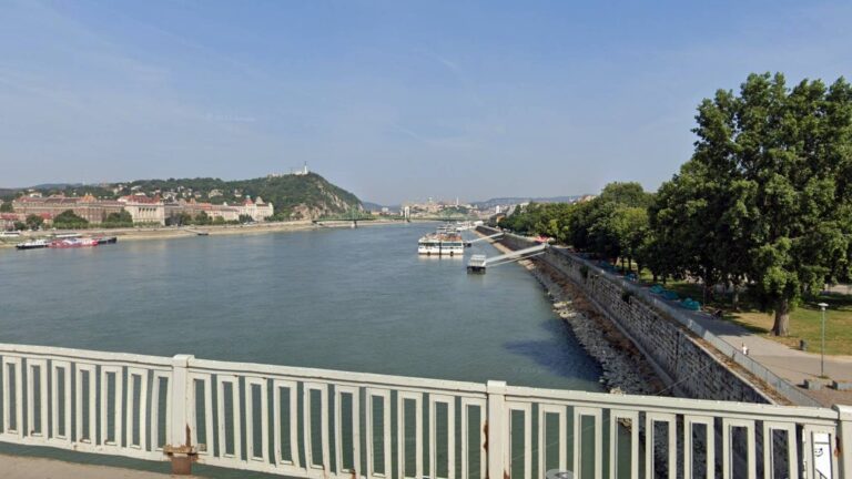 Duna, Petőfi híd, Petőfi bridge