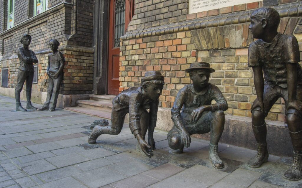 Pál utcai fiúk szobra / Pál utcai fiúk statue
